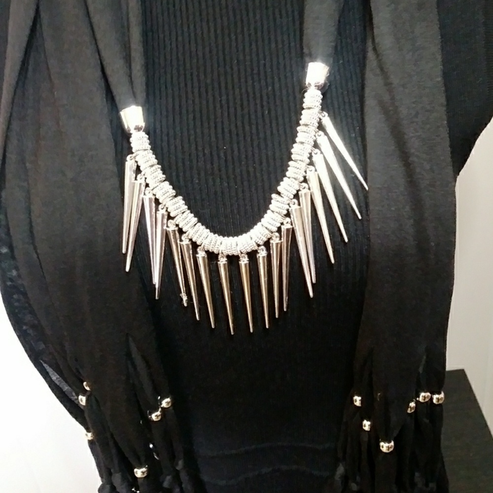 Woman scarf